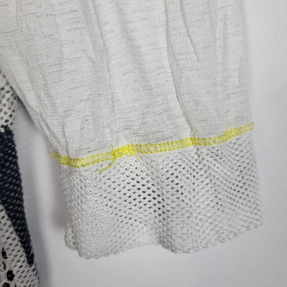 Zenergy by Chico's Size 2 Womens Large Zip Front Hooded Jacket Black White Mesh - Picture 5 of 10